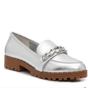 Vince Camuto Silver Loafers 'Giliana' with Silver Chain Hardware New wo box 8.5